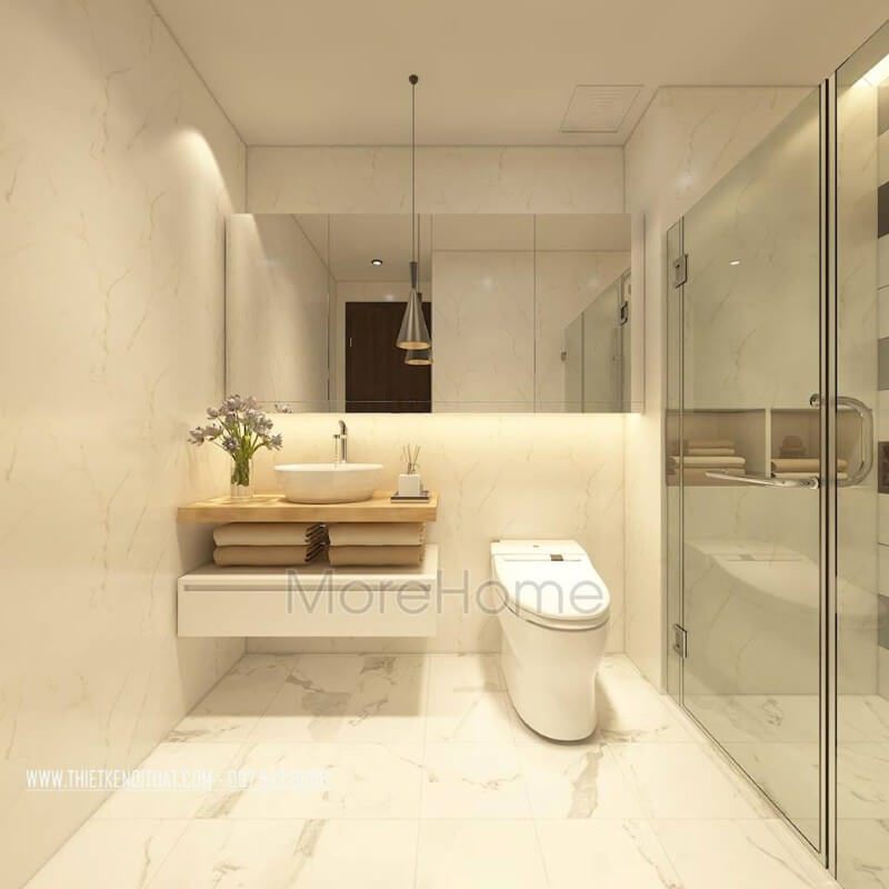 Mẫu gương chữ nhật dài nằm ngang hết cả khoảng tường phòng tắm giúp không gian rộng rãi, tiện nghi